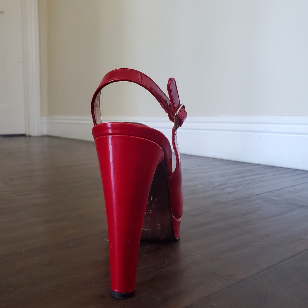 Ladies Stuart Weitzman Red Platform Shoes - image 3